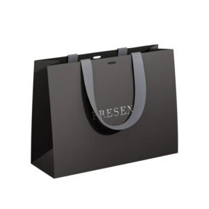 shopping paper bag with handle 2 2866458.jpg